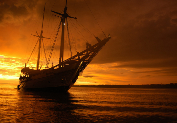 the oberoi motor vessel vrinda india